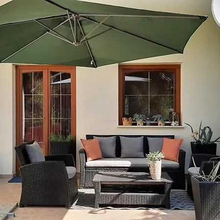 شقة Selyemakac Apartman *